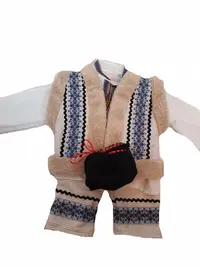 Costum National Titel 3