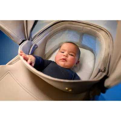 Landou pentru copii 0-6 luni Maxi-Cosi Cabin Cot Onyx Black 0-9 kg
