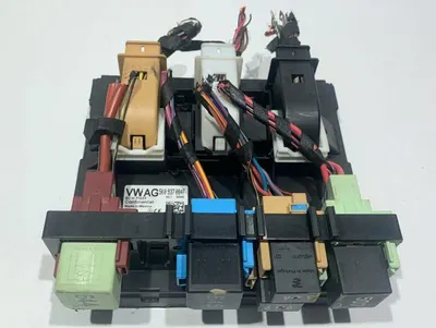 Calculator confort bcm 5K0937084F Volkswagen Golf 6 (2008-2013) 1.6 tdi CAYC