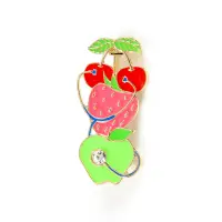 Brosa martisor fructe