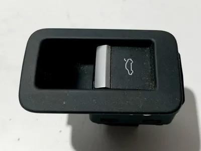 Buton deschidere portbagaj / haion 4M0959831A Audi A4 (2015-2019) [8W2, B9]