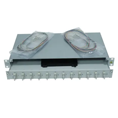Splicebox, 8 fibre,SC,50/125µm OM2, culisant,19,1UV