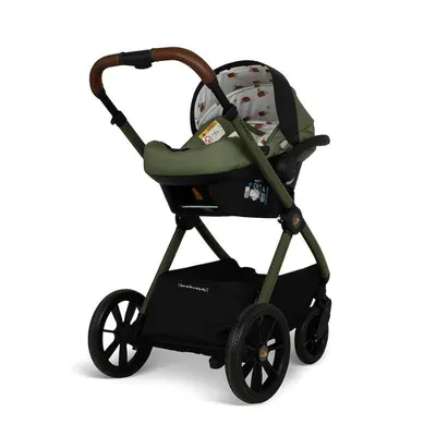 Carucior pentru copii Cosatto Giggle 4 Hoglet 3 in 1 cu sezut reversibil, sasiu din aluminiu, suspensie, bara detasabila, maner telescopic, greutate admisa 25 kg