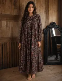 Rochie a, zElenaa, din vA scozAƒ cu imprimeu floral delicat