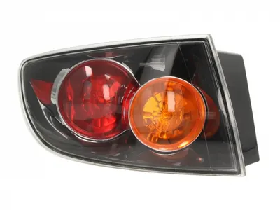Stop tripla lampa spate stanga ( exterior , Semnalizator portocaliu, culoare sticla alb) MAZDA 3 LIMUZINA 2003-2006