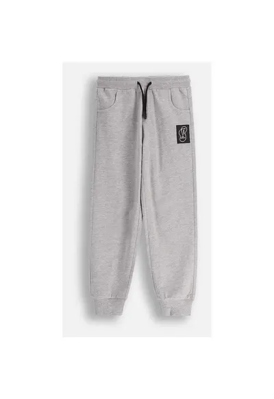 Pantaloni sport cu snur in talie