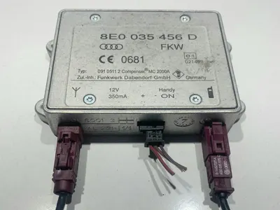 Amplificator antena 8E0035456D Audi Q7 (2006-2010) [4L]