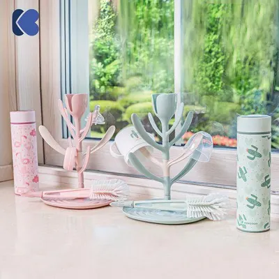 Suport pentru uscat biberoane KikkaBoo Tulip Pink,capacitate pana la 8 biberoane,din plastic nontoxic fara BPA