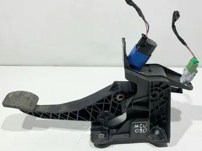 Pedala ambreiaj 465039034R Dacia Duster facelift (2013-2017) 0.9 tce H4B (412)