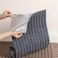 Rola Mocheta Autoadeziva, 40x300 cm, Material Absorbant, Montaj Rapid Fara Adeziv, Reduce Zgomotul si Protejeaza Pardoseala