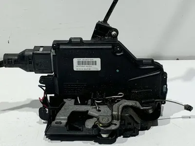 Broasca usa stanga fata 3D1837015AR Volkswagen Touran facelift (2010-2015) [1t3]