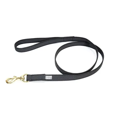 Lesa antiderapanta cu maner, neagra, utilizare indelungata, lungime 1.2 m, pentru caini cu greutate de pana la 20 kg