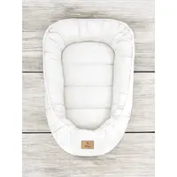 Cosulet pentru bebelusi Qmini Cream Baby Nest 55x75 cm, husa din muselina dubla