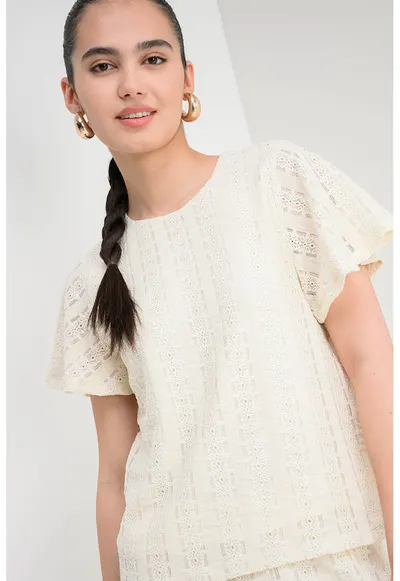 Bluza cu perforatii Cassandra - Crem