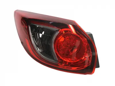 Stop tripla lampa spate stanga (Semnalizator fumuriu, culoare sticla: rosu) MAZDA CX-5 OFF-ROAD 2011-2015