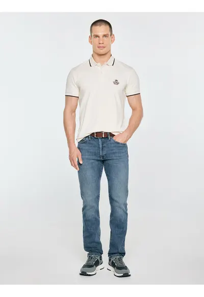 Tricou polo cu broderie