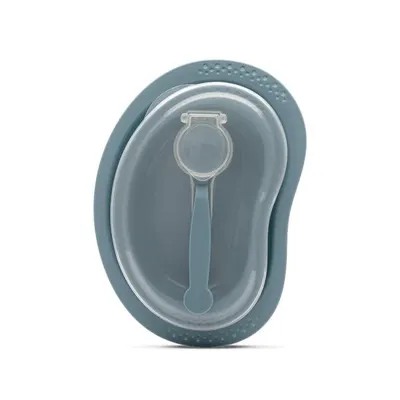 Set de hranire cu 3 piese Lorelli Blue contine farfurie, castron cu capac si lingurita 6 luni+