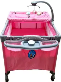 Patut copii Baby Care PRO FMAT Roz, Pliabil, 2 Niveluri de inaltime, Melodii, Masa infasat, Carusel cu jucarii din plus, Plasa insecte