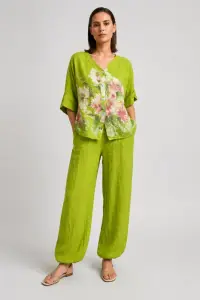Camasa din in cu imprimeu floral si decolteu in V, verde deschis