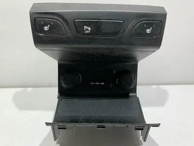 Panou butoane incalzire scaune 84620-2Y900 Hyundai ix35 (2010-2013)