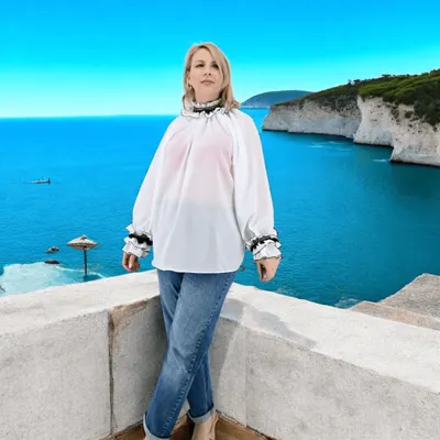 Bluza alba stilizata traditional Amalia 2