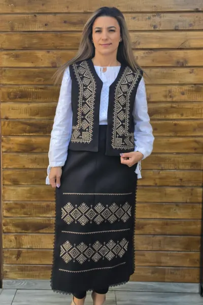 Costum Traditional Vesta si Fote Olguta 7