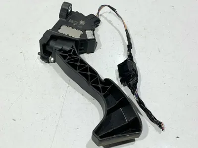 Pedala acceleratie 78110-02120 Toyota Corolla (2012-2018) 1.3 benzina NRE180 101 cp