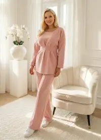 Compleu roz pudra elegant cu blu...