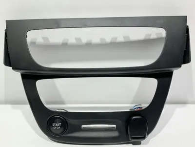 Rama consola centrala 682600003R Renault Megane 3 facelift (2012-2016)