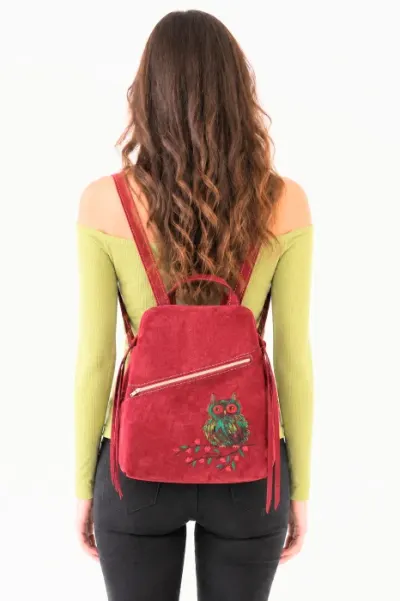 Rucsac handmade bordeaux din piele naturala intoarsa ,cu bufnita pictata