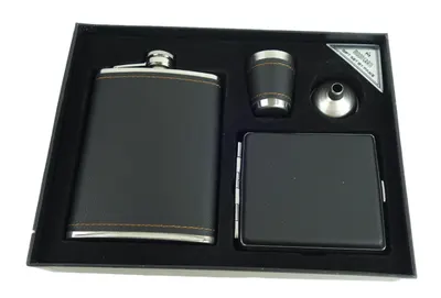 Set cadou format din 4 piese plosca palnie pahar tip shot si tabachera NEGRU SIMPLU