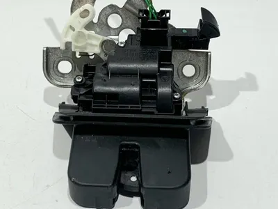 Broasca capota spate 8R0827505 Audi A5 facelift (2012-2016) [8T3]