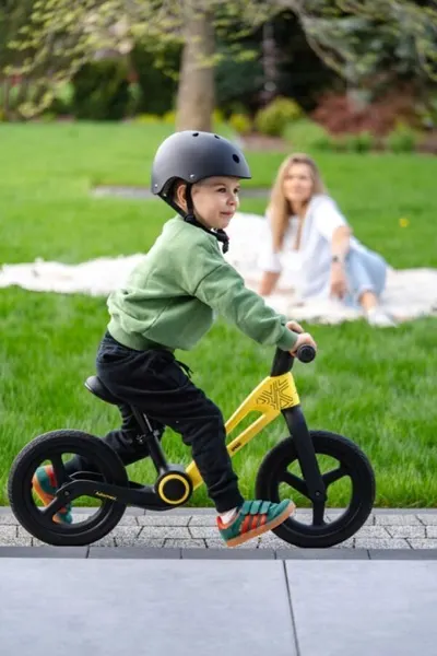 Bicicleta de echilibru pentru copii, Adamex Speed M8, pliabila, fara pedale, cu Saua reglabila si manere confortabile, 2-5 ani, pana la 35 kg, Orange Magma
