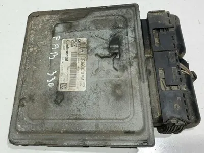 Calculator motor ecu 03F906070AM Skoda Fabia 2 facelift (2010-2014) 1.2 tsi CBZA