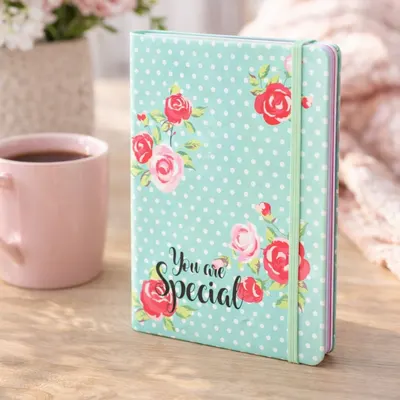 Agendă cadou pentru femei Nekupto – You Are Special, 80 file, design floral romantic