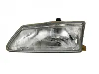 Far fata Stanga (H4, electric, fara motoras, culoare insert: argintiu) potrivit PEUGEOT 106 I, 106 I HATCHBACK