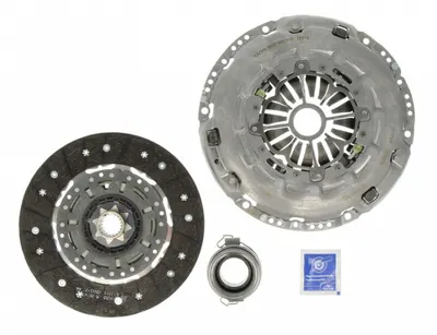 Set ambreiaj cu autoreglare (240mm) TOYOTA AURIS, AVENSIS, COROLLA, COROLLA VERSO, RAV 4 III 2.0D 2.2D intre 2005-2014