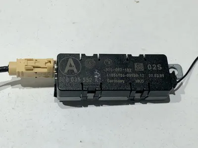 Amplificator antena 3C8035552A Volkswagen Passat CC (2008-2012)