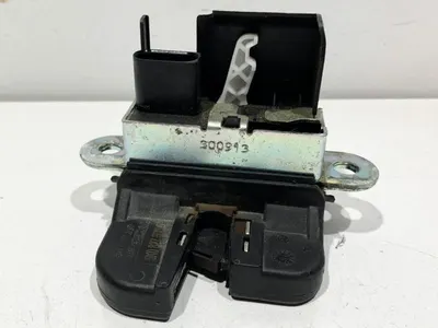 Broasca capota spate 5K0827505A Volkswagen Passat B7 (2010-2014)