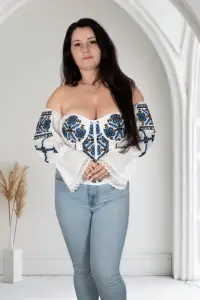 Corset cu motive traditionale 5