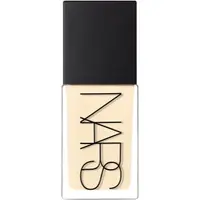 NARS Light Reflecting™ Foundation machiaj de stralucire pentru un look natural