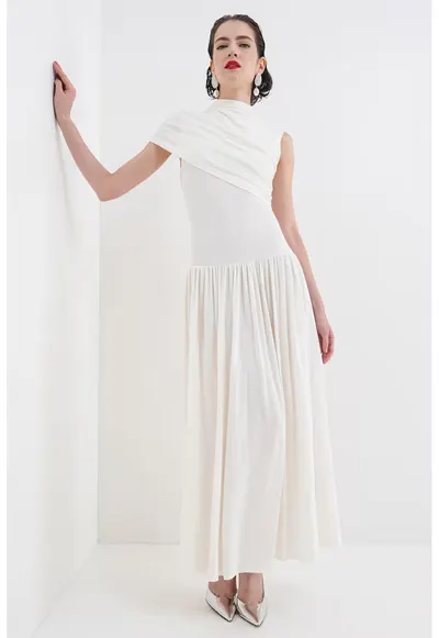 Rochie cu decolteu asimetric - Alb murdar