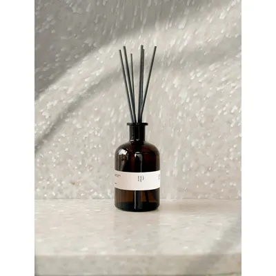 Difuzor de parfum #88 Linden, Moss, Hibiscus – Perfumed Prague