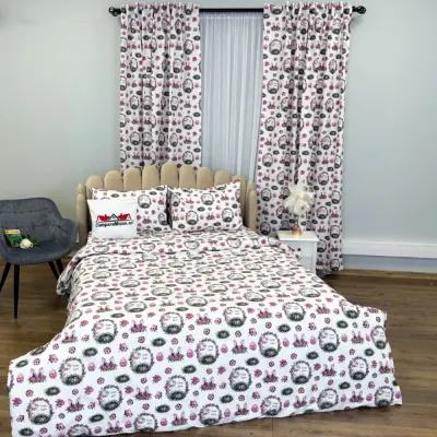 Set Lenjerie Pat Dublu 4 Piese + 2 Draperii 150x235cm din Bumbac Ranforsat – Confort si Eleganta, Fabricat in Romania, Alb, Lila, Iepurasi