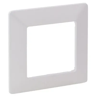 Rama 1 post Legrand 754001, IP20, IK04, alba