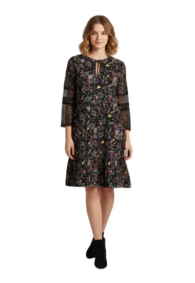 Rochie florala cu insertii de dantela