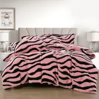 Lenjerie pat dublu, Super Pufoasa COCOLINO Sherpa, cu ELASTIC, 4 piese, Roz, Zebra Print