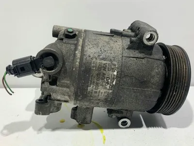 Compresor aer conditionat 5Q0820803B Seat Leon 3 (2012-2016) 1.6 tdi CLHA