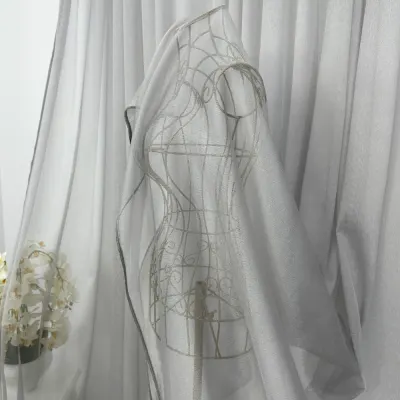 Perdea Monalisa din tulle si matase, gri argintiu, 140cm latime x 260cm inaltime, cu rejansa pt bara