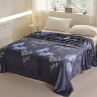 Patura Pufoasa CoCoLiNo (Fleece), 200x230cm, 240gr/m, Bleumarin, Fluturi - Rasfatul Perfect pentru Serile Racoroase
